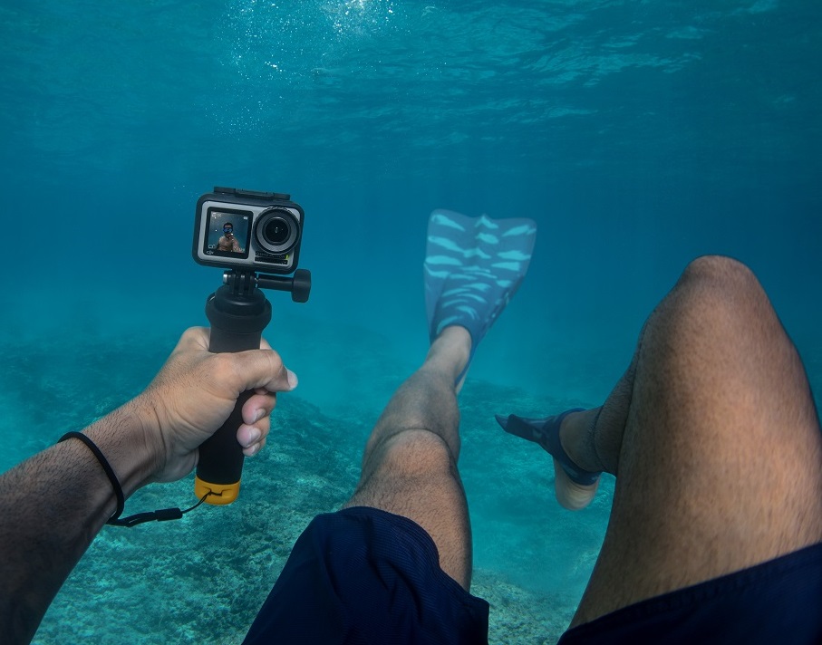 Stabile Selfies gelingen mit DJI Osmo Action auch unter Wasser