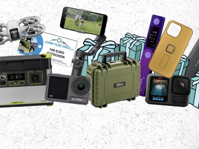 Technik und Kamera Geschenke freigestellt mit Geschenkkartons