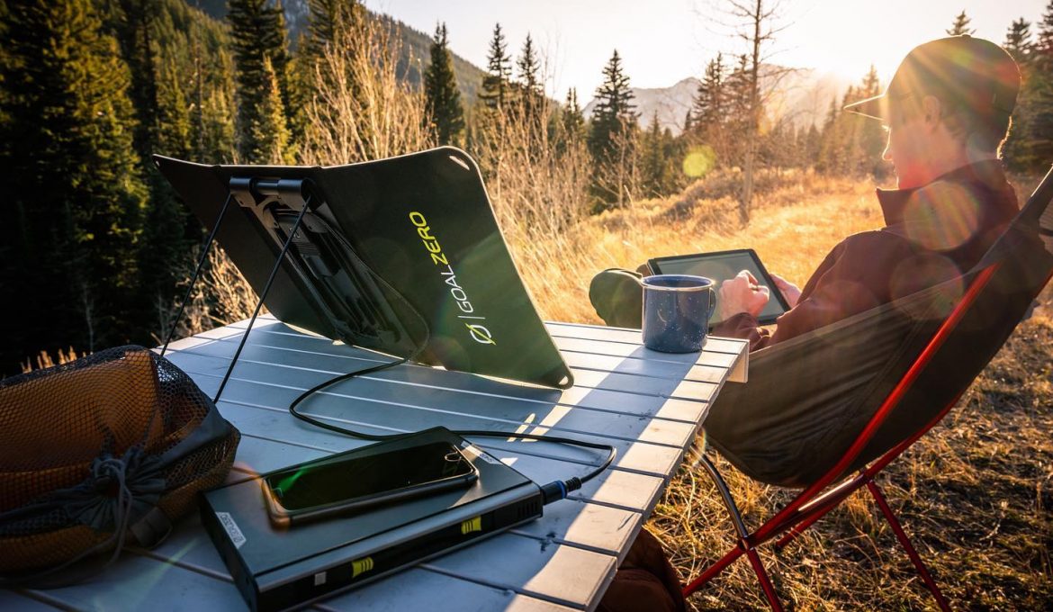 Solarpanel im sonnigen Outdoor-Einsatz